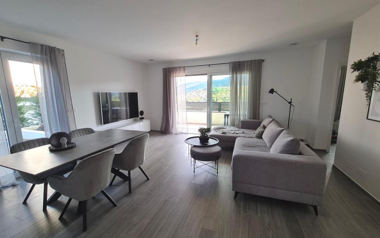 Villa Capris Apartments Κόπερ Εξωτερικό φωτογραφία