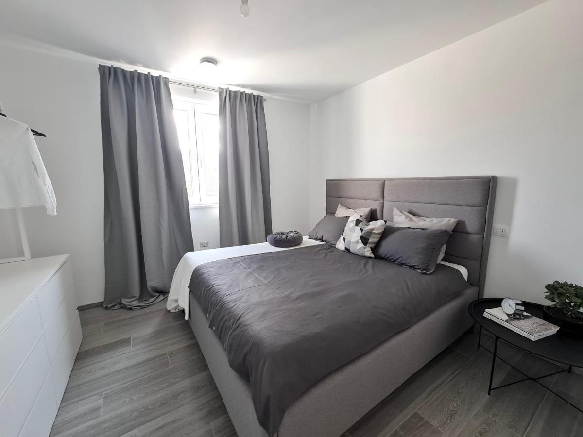 Villa Capris Apartments Κόπερ Εξωτερικό φωτογραφία