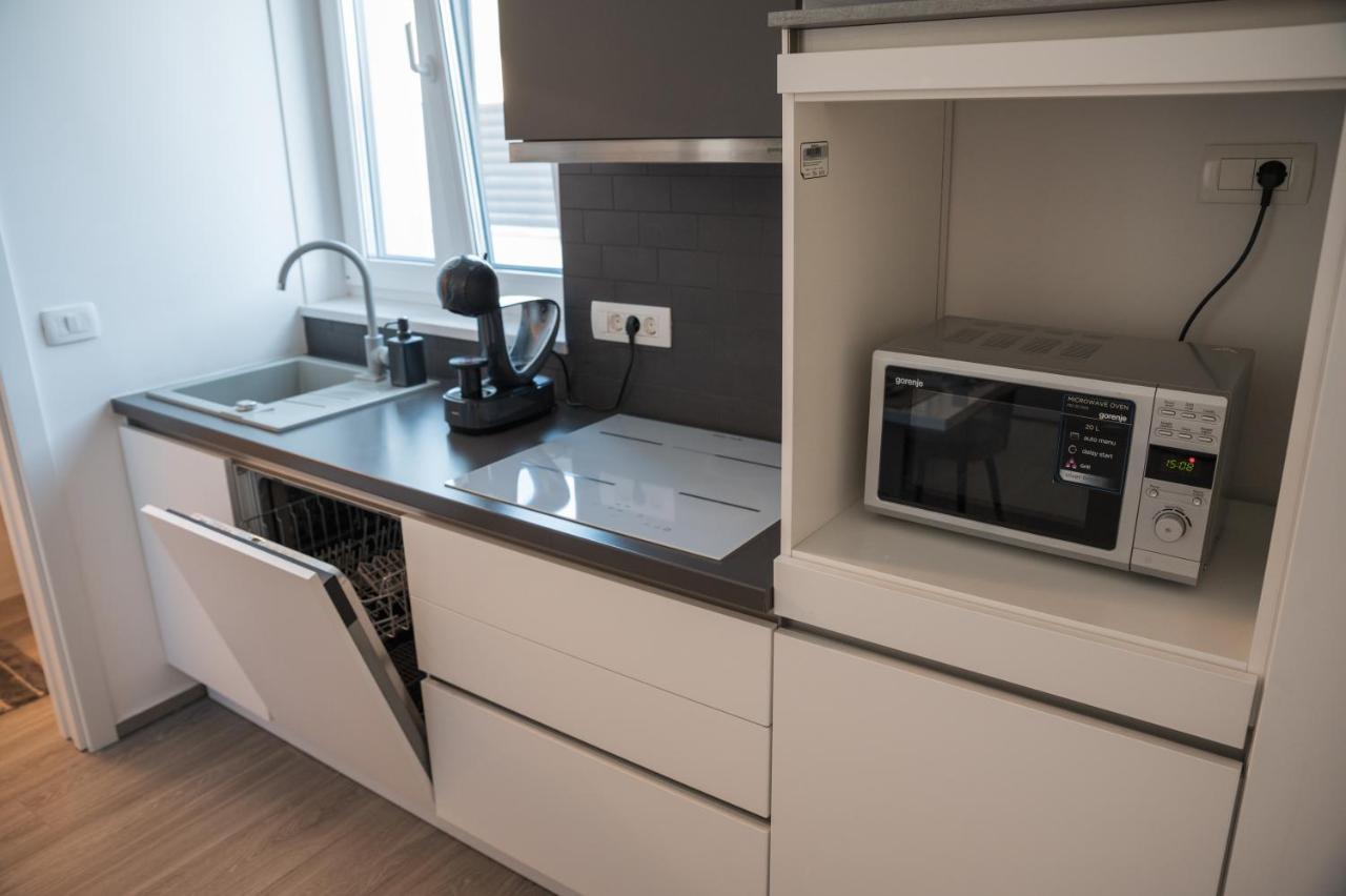 Villa Capris Apartments Κόπερ Εξωτερικό φωτογραφία
