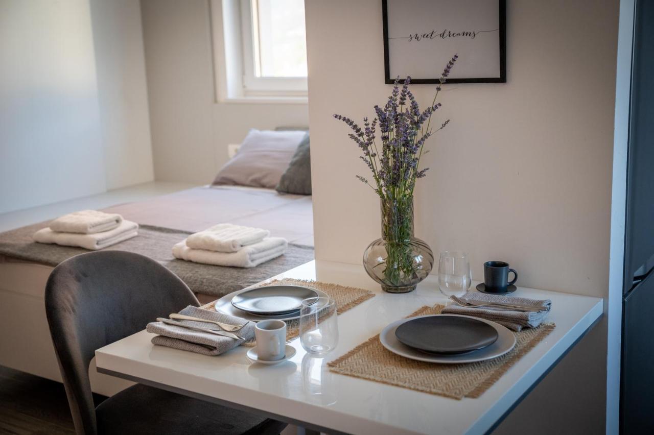 Villa Capris Apartments Κόπερ Εξωτερικό φωτογραφία