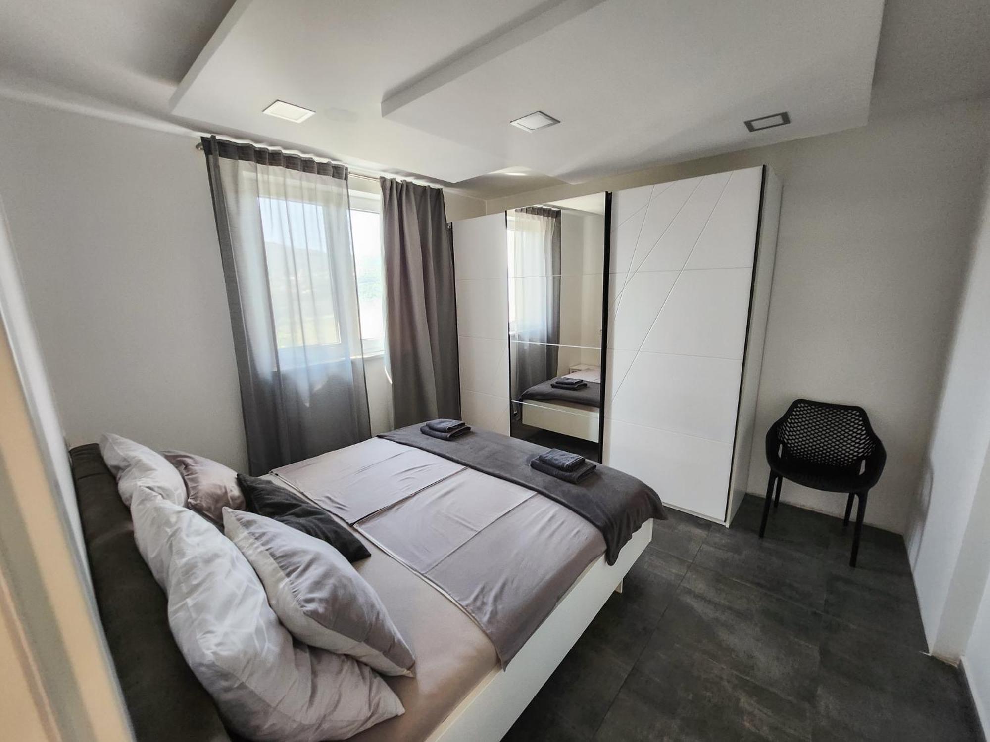 Villa Capris Apartments Κόπερ Εξωτερικό φωτογραφία