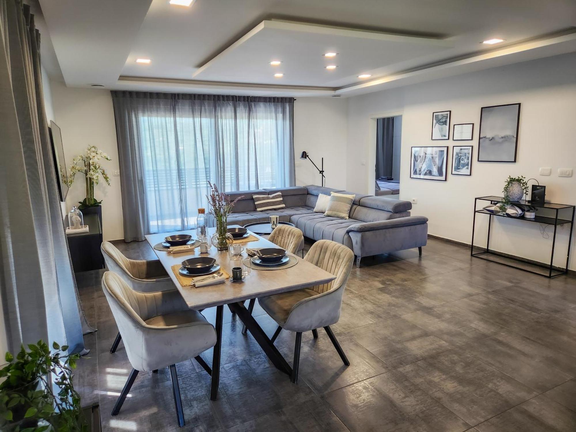 Villa Capris Apartments Κόπερ Εξωτερικό φωτογραφία